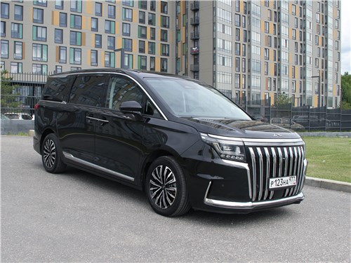 JAC RF8 (2026) вид спереди