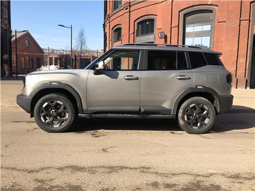 Jetour T1 (2025) вид сбоку
