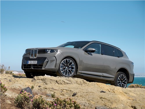 Предпросмотр bmw ix5 (2026) вид сбоку