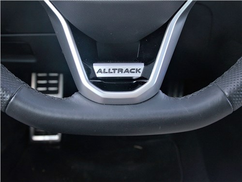 Volkswagen Passat Alltrack (2020) руль