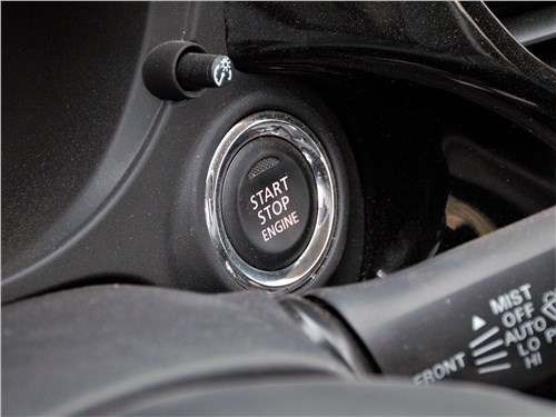 Mitsubishi Outlander (2021) кнопка запуска двигателя