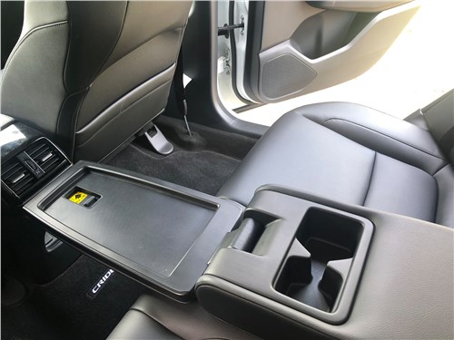 Предпросмотр honda crider (2018) задний ряд