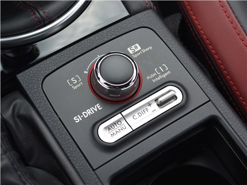 Subaru WRX STI (2018) панель управления работой двигателя 
