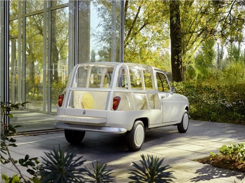 Renault 4L превратили в номер отеля.