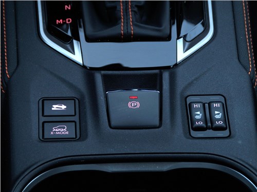 Subaru XV 2018 кнопки включения вспомогательных режимов