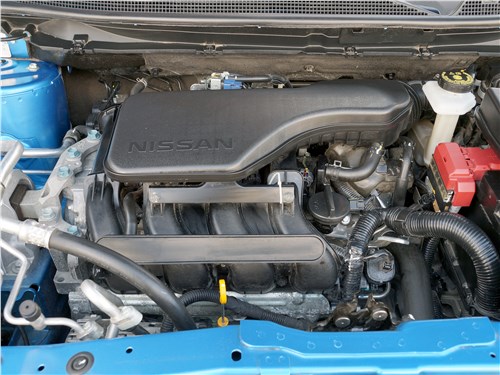 Nissan Qashqai 2018 моторный отсек