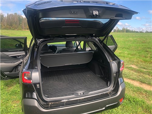 Subaru Outback (2022) багажное отделение