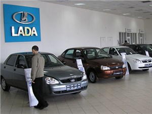 Lada установила собственный рекорд падения продаж в октябре