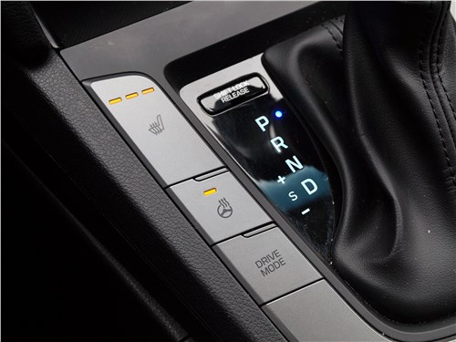 Hyundai Elantra 2019 подогрев передних сидений