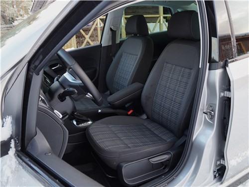 Volkswagen Polo GT 2016 передние кресла