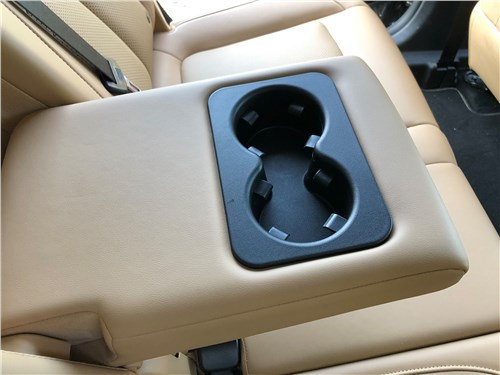 Предпросмотр evolute i-space (2024) задний диван