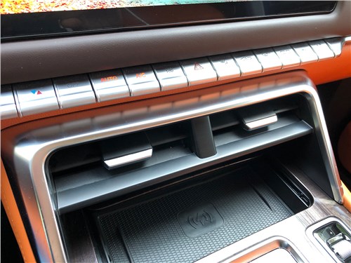 Предпросмотр foton tunland v9 (2025) площадка беспроводной зарядки