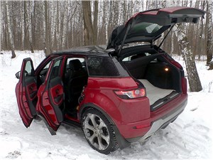 Range Rover Evoque 2012 вид сзади сбоку