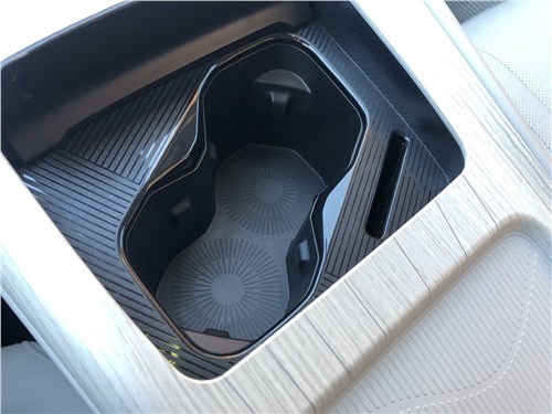 Geely EX5 (2025) подстаканники 