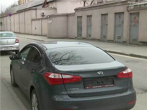 В Москве эвакуируют машины без гос. номеров