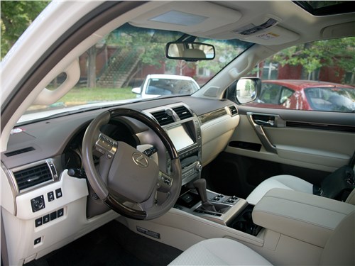 Lexus GX 460 2014 салон