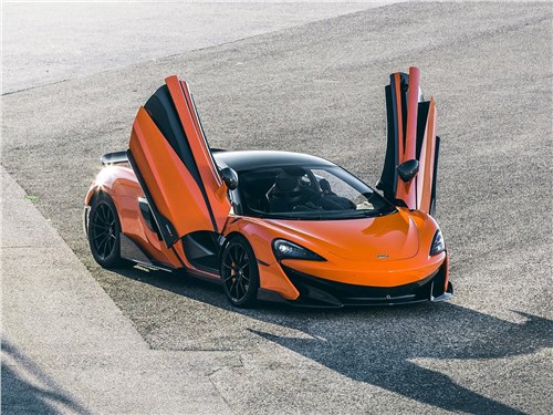 McLaren 600LT 2019 вид спереди