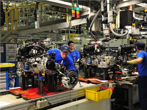 Объемы производства автомобилей в России продолжают сокращаться