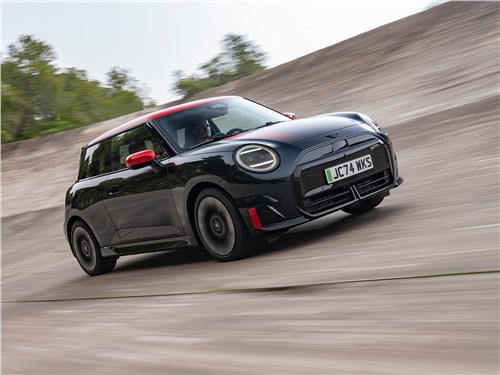 Mini John Cooper Works (2025) Кому погорячее?