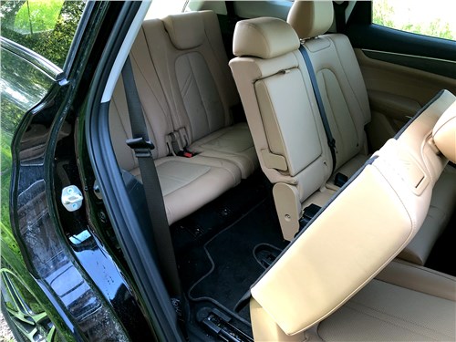 Предпросмотр evolute i-space (2024) вход на третий ряд