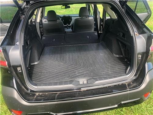Subaru Outback (2022) багажное отделение