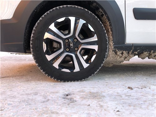 Предпросмотр lada largus cross (2021) колесо