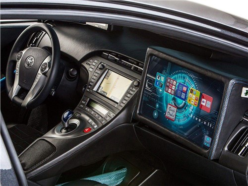 Дизайнеры DS выступают против дисплеев в интерьерах автомобилей