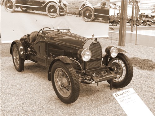Bugatti Torpedo Biplace Sport Type 38 образца 1927 года – один из шедевров коллекции музея