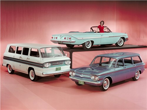 Компанию привычным седану и универсалу составили купе, кабриолет и даже фургон с пикапом