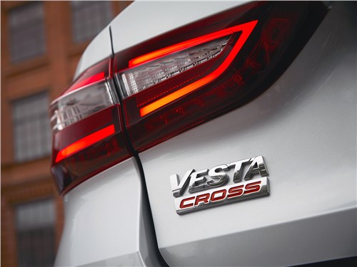 Lada Vesta SW Cross (2023) задний фонарь