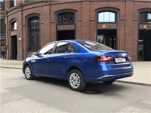 Jetta VA3 (2023) вид сзади