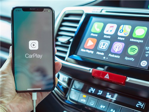 Автопроизводители отказываются от Apple CarPlay Ultra