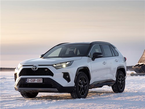 Toyota RAV4 стал самым продаваемым автомобилем в мире 