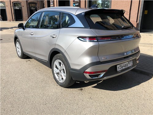 Предпросмотр faw bestune t90 (2025) вид сзади