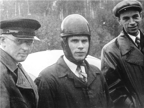 Слева — Евгений Агитов, в центре — Аркадий Николаев