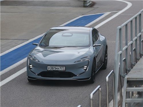 Предпросмотр avatr 12 (2025) вид спереди