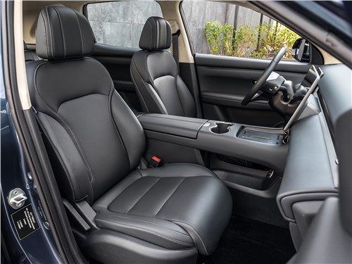 Предпросмотр evolute i-space 4x4 (2026) передние кресла