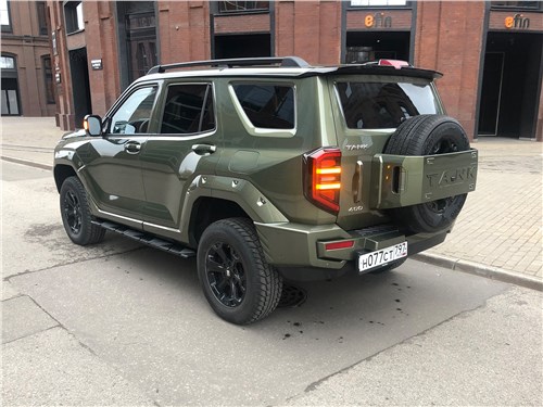 Предпросмотр tank 400 (2026) вид сзади