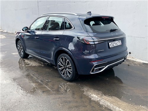 Предпросмотр hongqi hs5 (2025) вид сзади