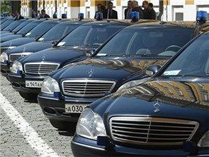 Чиновники Минпромторга обещают составить список «роскошных» автомобилей к марту