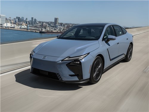 Lexus ES Комплекс полноценности 