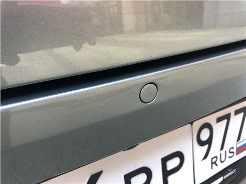Предпросмотр geely preface (2024) кнопка открывания багажника
