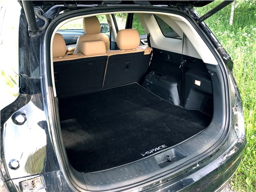 Предпросмотр evolute i-space (2024) багажное отделение