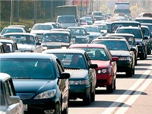 Общий автопарк России растет, несмотря на падение авторынка
