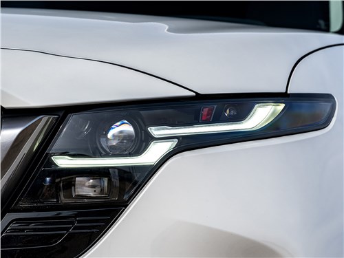 Mazda CX-5 (2026) передняя фара