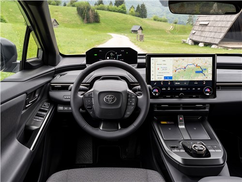 Toyota bZ4x Touring | салон