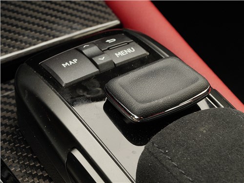 Lexus GS F 2016 джойстик управления мультимедиасистемой
