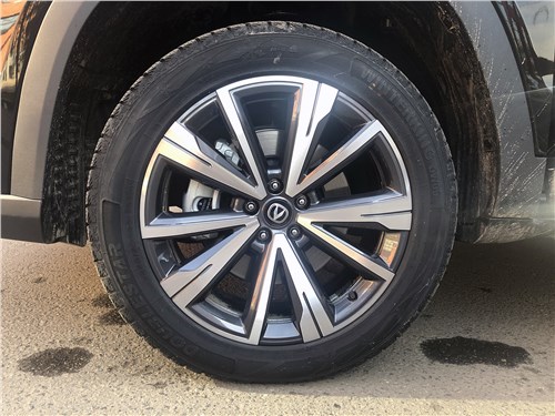 Changan CS95 (2023) колесо