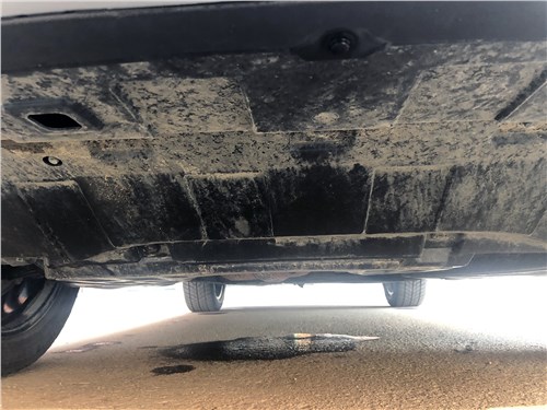 Changan CS95 (2023) поддон