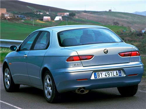 Люкс “семейного” формата (Volvo S60, Alfa Romeo 156, Saab 9-3) 156 - 